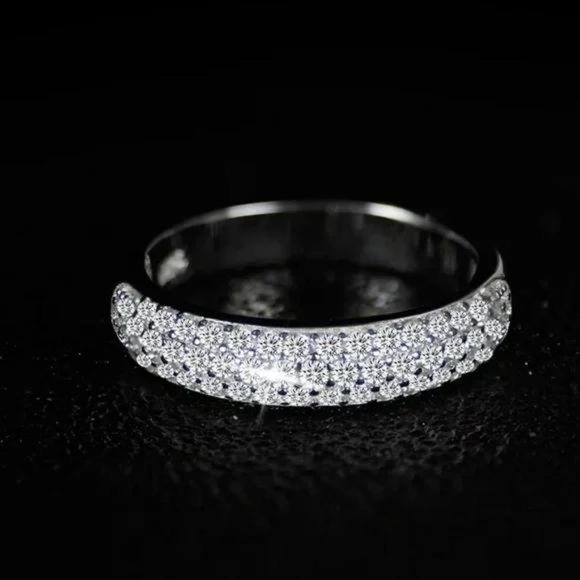 NEW 2CT 925 STERLING SILVER PRINCESS CUT ENGAGEMENT RING, CUTE RING, SHINY RING. - Picture 6 of 6
